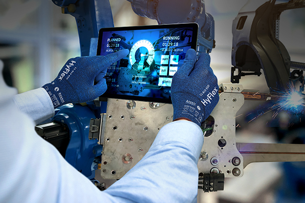 Improving PPE Compliance With Touch Screen Compatible Hand Protection
